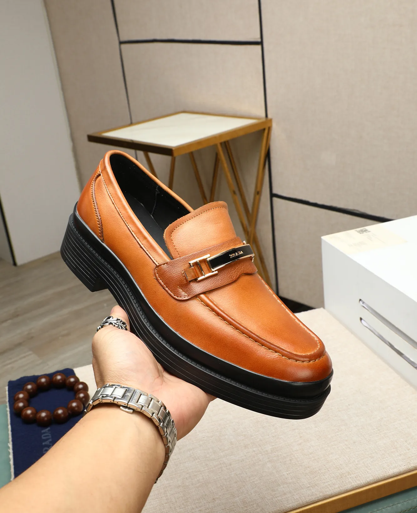 Men's men's shoes 💰540 (water-dyed cow leather) 📛📛PRADA high-end counter's latest formal business leather shoes 👔original and highest quality! Imported from Italy 🇮🇹 first-layer calfskin fabric ➕ cowhide lining Original outsole Formal size: 38➖44 (45 customized)
